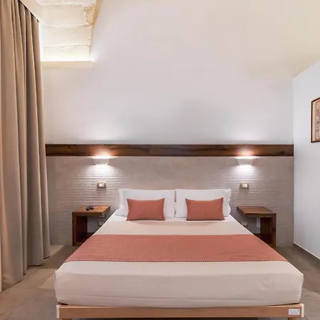 Palazzo San Lazzaro - Lecce Selection Jacuzzi Rooms & Suites Exterior photo